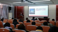 以一二·九活动的汗青布景为起点